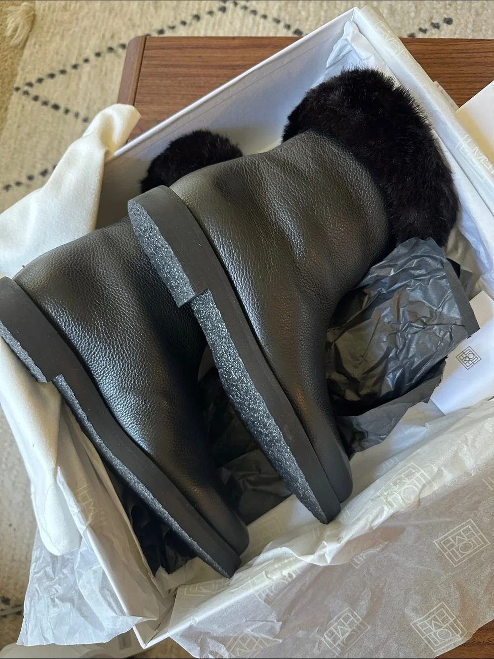Toteme Off-Duty Leather Shearling Boots Black 37 New With Box - Picture 6 of 6